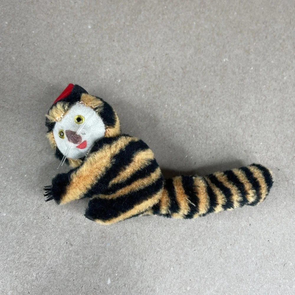 Vintage Tiger Pencil Hugger Clip On Wearing A‎ Red Santa Hat Plush 80s 90s